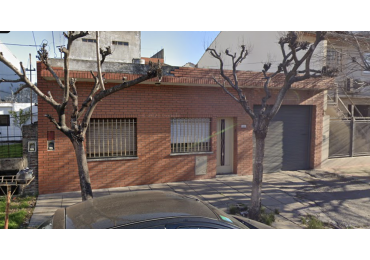 Casa en venta, excelente lote. 